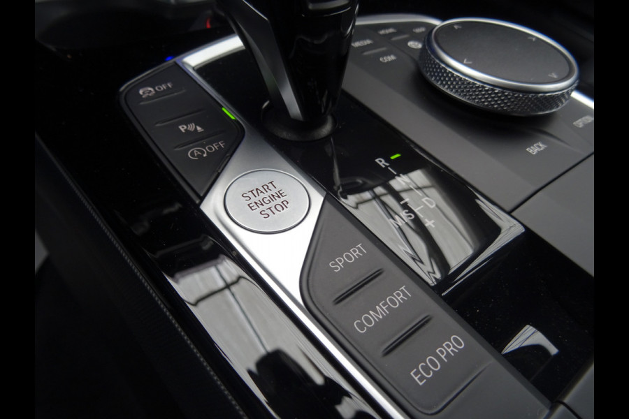 BMW 1-serie 118i High Executive Edition * CARPLAY * DEALER ONDERH. !!