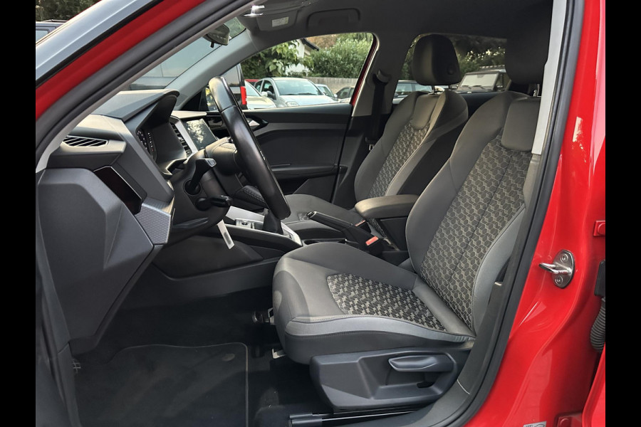 Audi A1 Sportback 30 TFSI 6-Bak Advanced Epic 1eEig|TwoTone|CarPlay|DAB|Rijstrook|Cruise