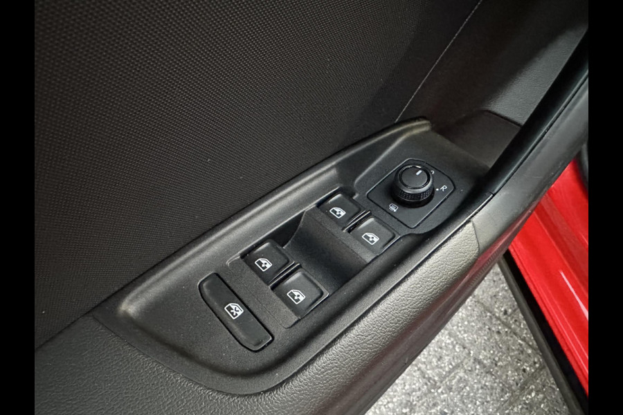 Audi A1 Sportback 30 TFSI 6-Bak Advanced Epic 1eEig|TwoTone|CarPlay|DAB|Rijstrook|Cruise