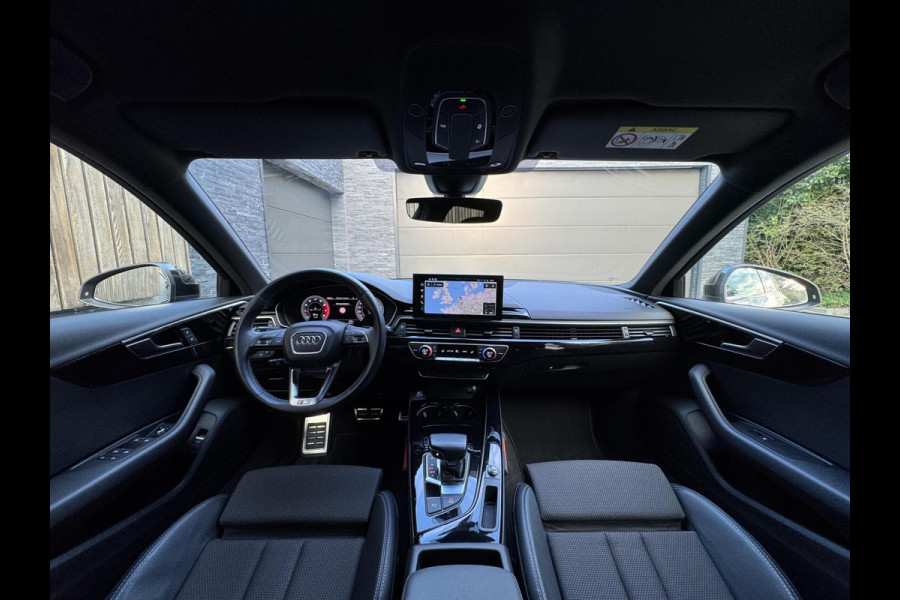 Audi A4 Avant 35 TFSI S edition Competition Automaat | Zwart optiek | 19 inch velgen | Adaptieve cruise control | Sportstuur | Lane assi
