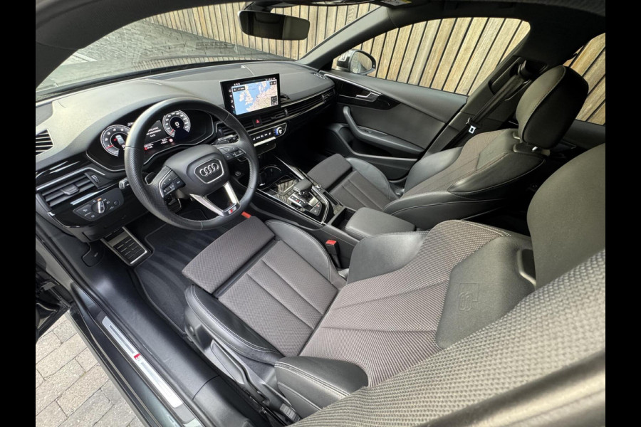 Audi A4 Avant 35 TFSI S edition Competition Automaat | Zwart optiek | 19 inch velgen | Adaptieve cruise control | Sportstuur | Lane assi