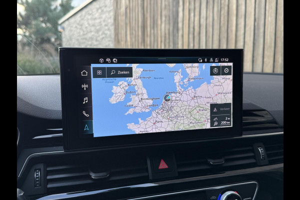 Audi A4 Avant 35 TFSI S edition Competition Automaat | Zwart optiek | 19 inch velgen | Adaptieve cruise control | Sportstuur | Lane assi
