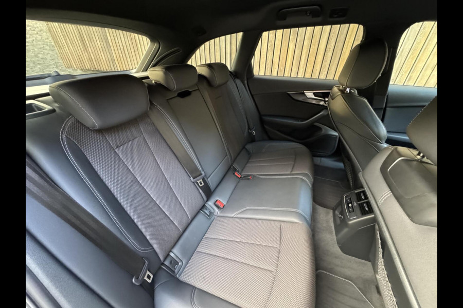 Audi A4 Avant 35 TFSI S edition Competition Automaat | Zwart optiek | 19 inch velgen | Adaptieve cruise control | Sportstuur | Lane assi
