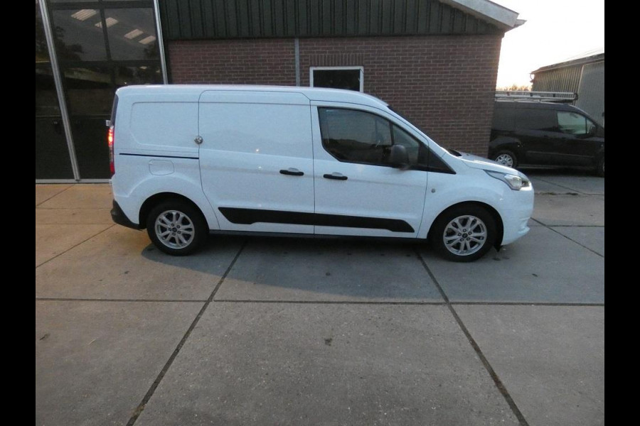 Ford Transit Connect 1.5 EcoBlue L2 120pk*navi/camera*3zits*