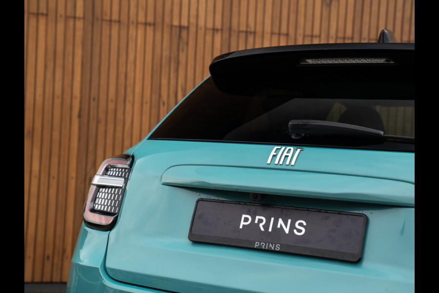 Fiat 600 1.2 Hybrid La Prima 136pk | Full option | Adapt. cruise | Blu Azzuro Italy