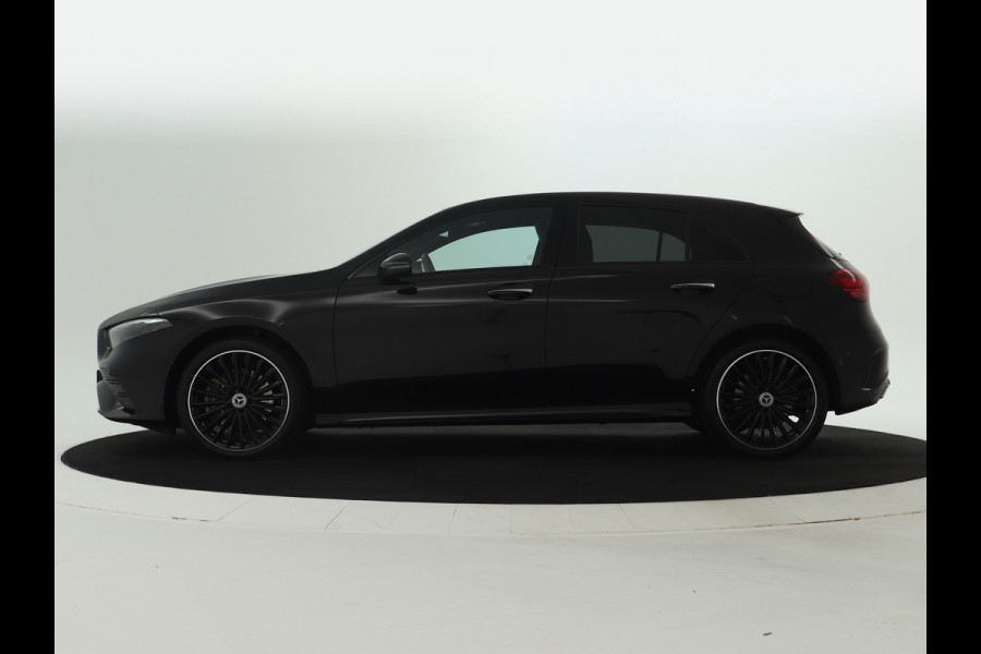 Mercedes-Benz A-Klasse 250 e AMG Plug-In Hybride | AMG Line Advanced Plus | Night Pakket | Trekhaak | Sfeerverlichting | Stuur en Stoelverwarming | Inclusief 24 maanden MB Certified garantie voor Europa.