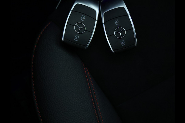 Mercedes-Benz A-Klasse 250 e AMG Plug-In Hybride | AMG Line Advanced Plus | Night Pakket | Trekhaak | Sfeerverlichting | Stuur en Stoelverwarming | Inclusief 24 maanden MB Certified garantie voor Europa.