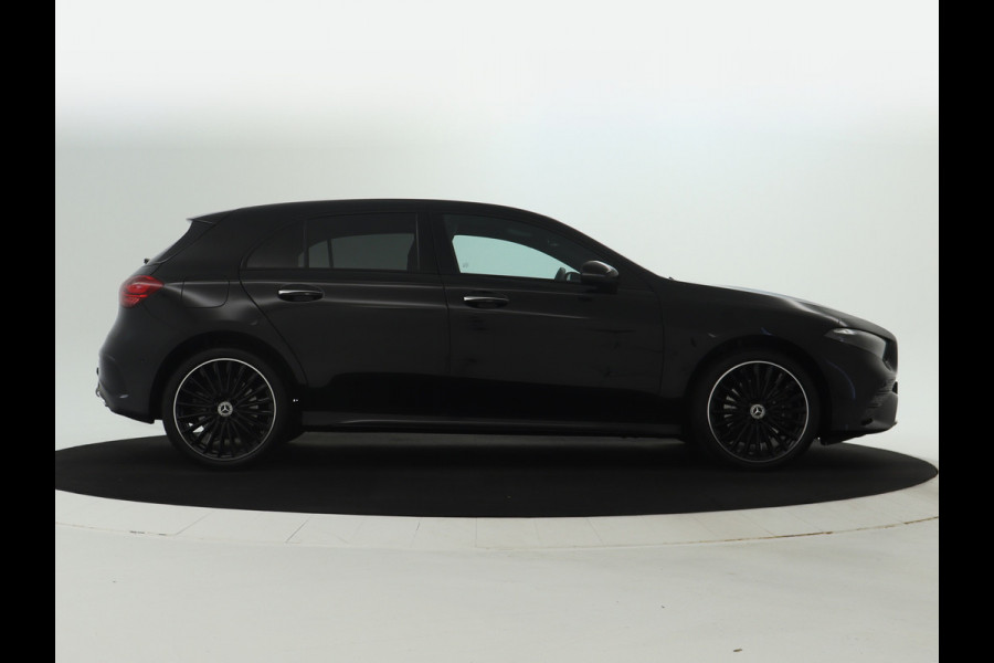 Mercedes-Benz A-Klasse 250 e AMG Plug-In Hybride | AMG Line Advanced Plus | Night Pakket | Trekhaak | Sfeerverlichting | Stuur en Stoelverwarming | Inclusief 24 maanden MB Certified garantie voor Europa.