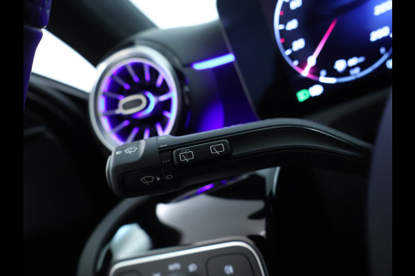 Mercedes-Benz A-Klasse 250 e AMG Plug-In Hybride | AMG Line Advanced Plus | Night Pakket | Trekhaak | Sfeerverlichting | Stuur en Stoelverwarming | Inclusief 24 maanden MB Certified garantie voor Europa.