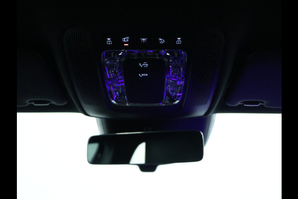 Mercedes-Benz A-Klasse 250 e AMG Plug-In Hybride | AMG Line Advanced Plus | Night Pakket | Trekhaak | Sfeerverlichting | Stuur en Stoelverwarming | Inclusief 24 maanden MB Certified garantie voor Europa.
