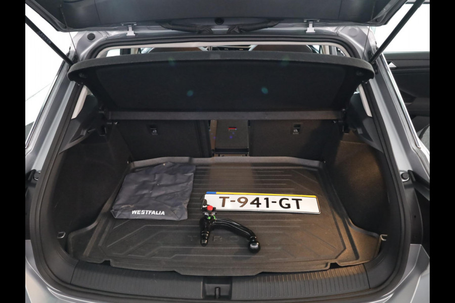 Volkswagen T-Roc 1.5 TSI Life 150 pk Automaat (DSG) | Trekhaak afn kogel| Navigatie | Achteruitrijcamera | Parkersensoren (Park assist)