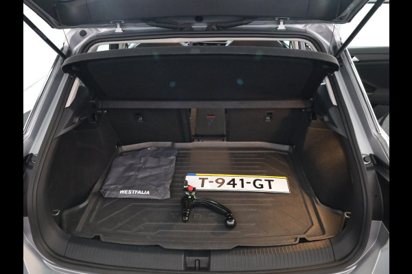 Volkswagen T-Roc 1.5 TSI Life 150 pk Automaat (DSG) | Trekhaak afn kogel| Navigatie | Achteruitrijcamera | Parkersensoren (Park assist)