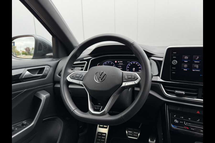 Volkswagen T-Roc 1.5 TSI 150pk DSG R-Line | Acc | Side assist | Camera