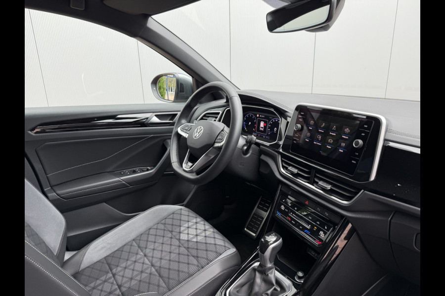 Volkswagen T-Roc 1.5 TSI 150pk DSG R-Line | Acc | Side assist | Camera