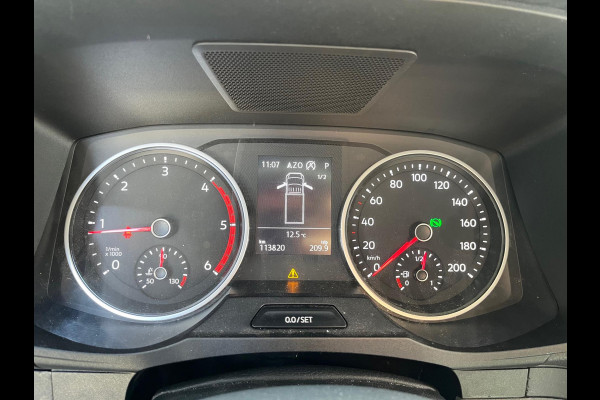 Volkswagen Crafter 50 2.0 TDI L5 Automaat / Oprijwagen / Ambulance / 3 ton laadvermogen / Tijhof