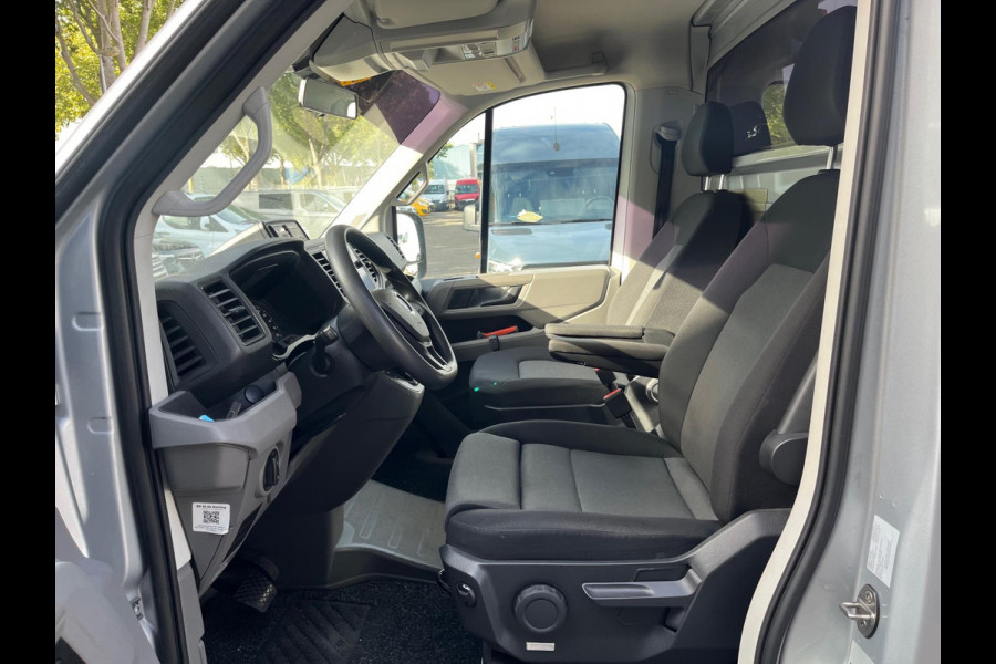 Volkswagen Crafter 50 2.0 TDI L5 Automaat / Oprijwagen / Ambulance / 3 ton laadvermogen / Tijhof