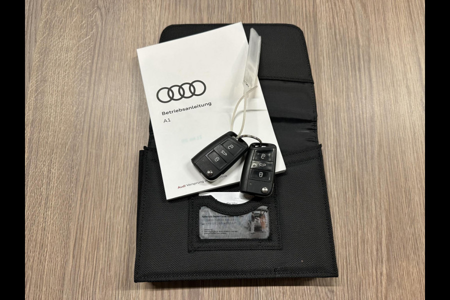 Audi A1 Sportback 30 TFSI 6-Bak Advanced Epic 1eEig|TwoTone|CarPlay|DAB|Rijstrook|Cruise
