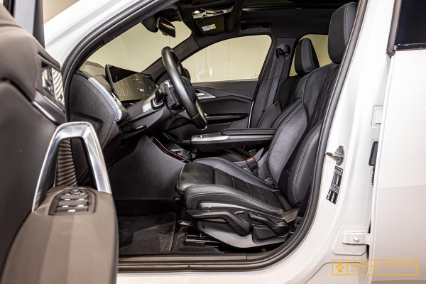 BMW X2 SDrive20i Launch Edition|M-sport|HUD|Leder|Cam|Garant