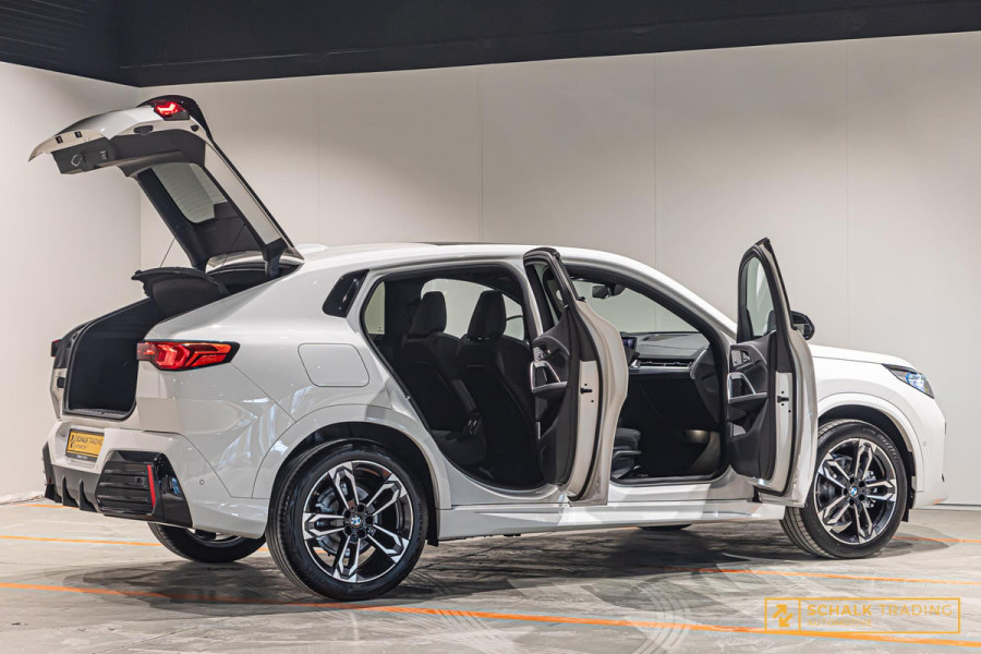 BMW X2 SDrive20i Launch Edition|M-sport|HUD|Leder|Cam|Garant