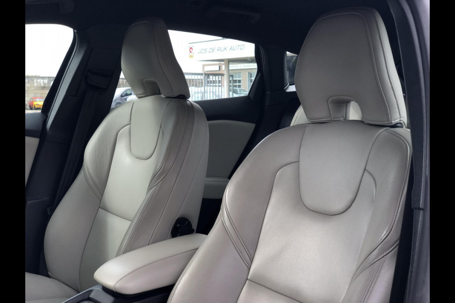 Volvo V40 1.5 T2 Inscription | Leder, Navi, PDC, Climate, Cruise, R-Design A.Bumper | Onderhoudshistorie Aanwezig |