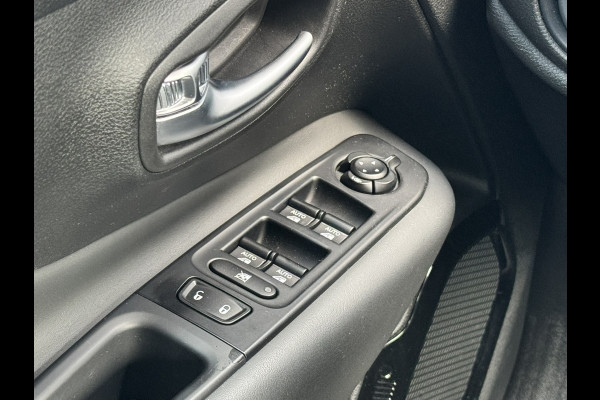 Jeep Renegade 1.0T 120 Night Eagle | Blackline | Clima | CarPlay | Keyless