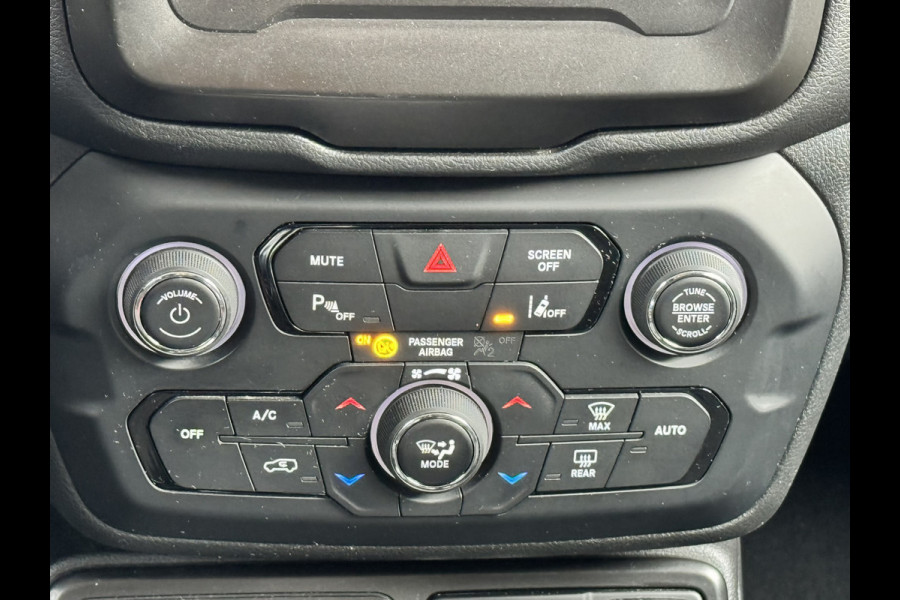 Jeep Renegade 1.0T 120 Night Eagle | Blackline | Clima | CarPlay | Keyless