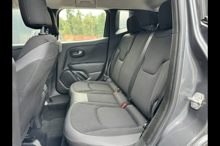 Jeep Renegade 1.0T 120 Night Eagle | Blackline | Clima | CarPlay | Keyless