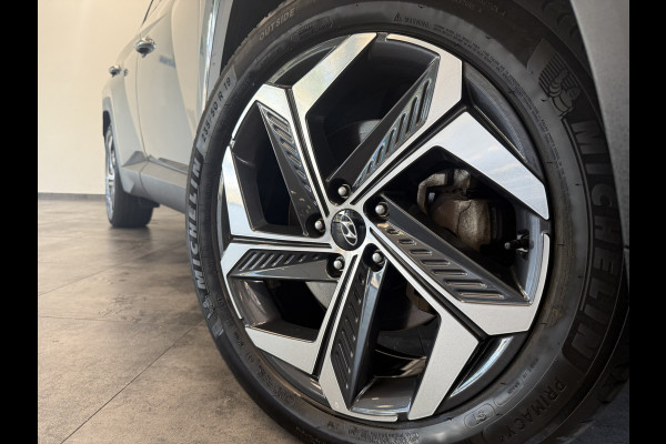 Hyundai Tucson 1.6 T-GDI PHEV Premium Sky 4WD ACC PDC 360 Camera Panoramadak 24 maanden garantie mogelijk (*vraag naar de voorwaarden)