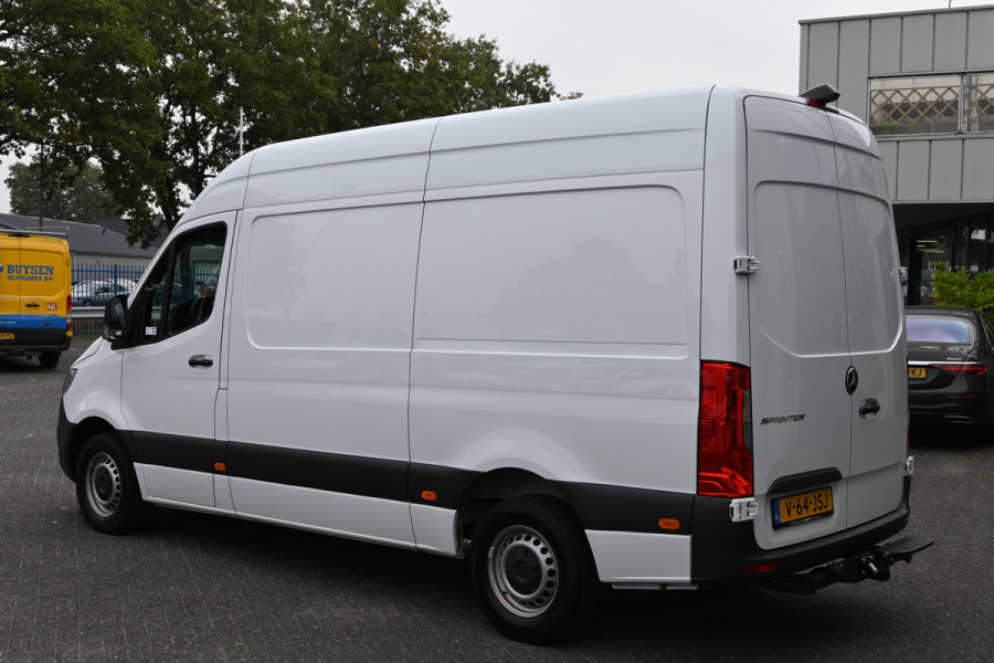 Mercedes-Benz Sprinter 317 CDI L2H2 RWD 3500kg Trekhaak, MBUX met camera, Comfort stoel