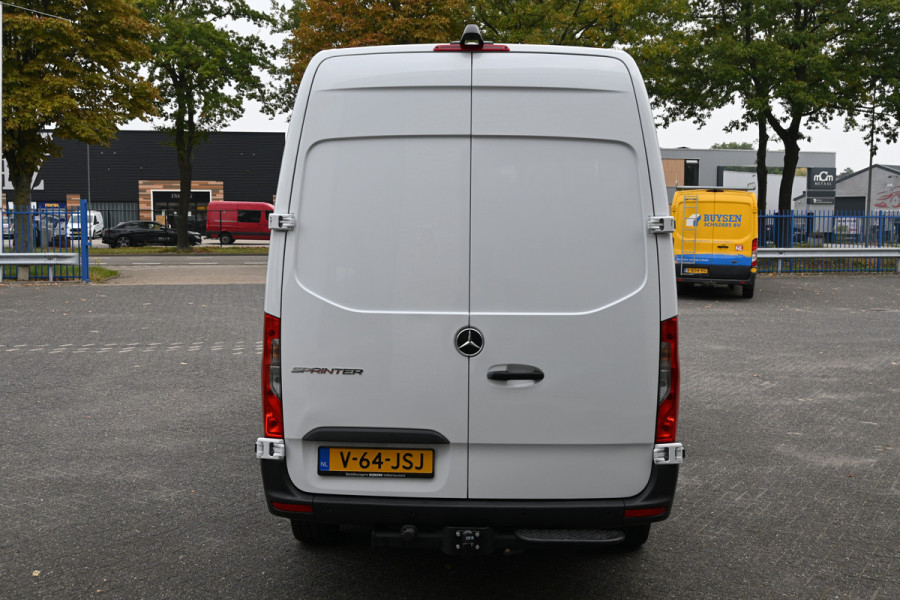 Mercedes-Benz Sprinter 317 CDI L2H2 RWD 3500kg Trekhaak, MBUX met camera, Comfort stoel
