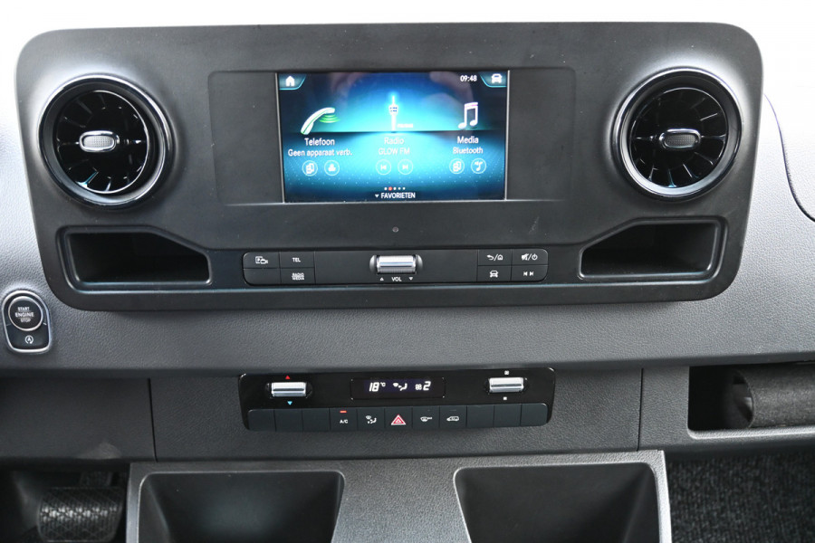 Mercedes-Benz Sprinter 317 CDI L2H2 RWD 3500kg Trekhaak, MBUX met camera, Comfort stoel