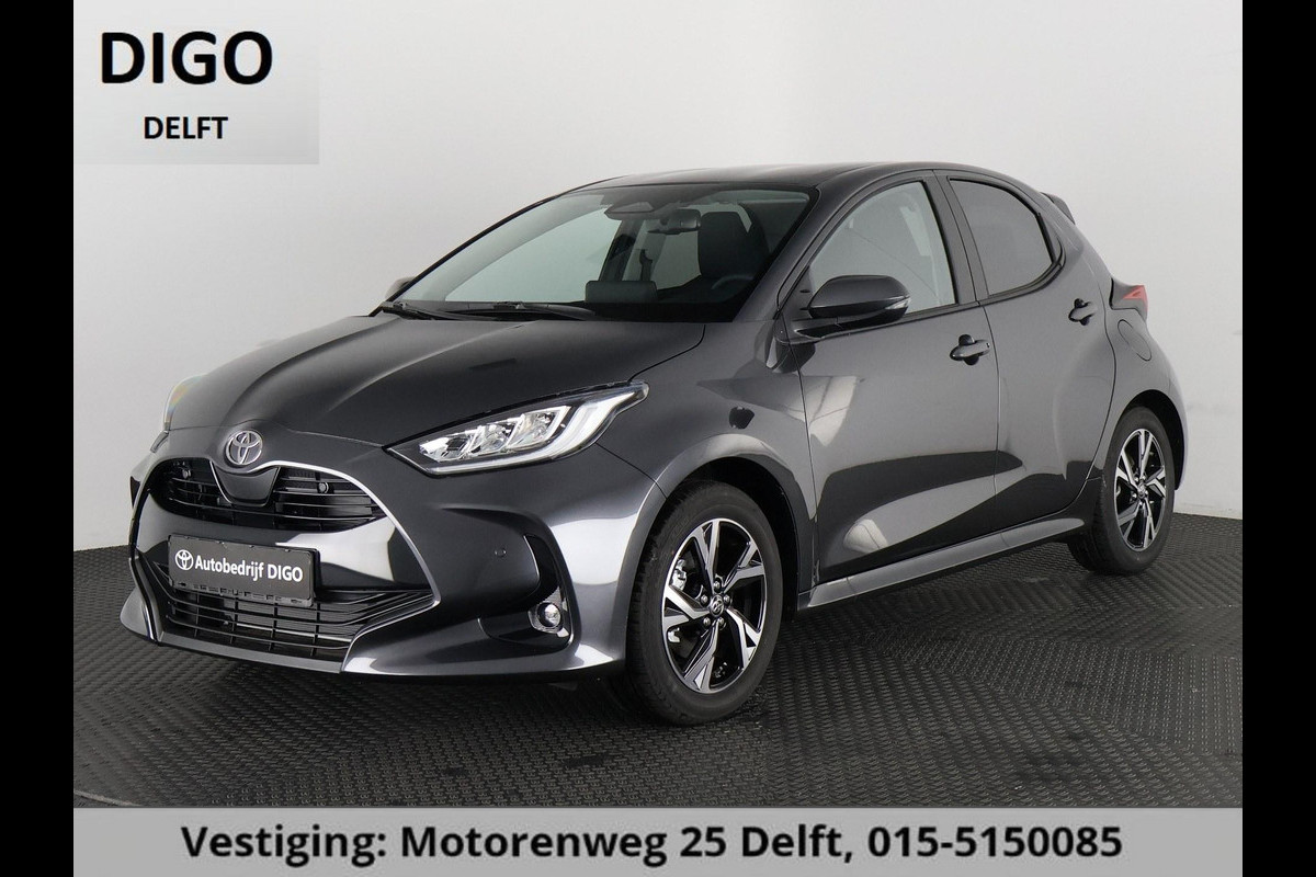 Toyota Yaris 1.5 Hybrid Dynamic Luxury GARANTIE TOT 2035 . STOEL & STUUR VERWARMING. DODEHOEK DETECTIE. PARKEERSENSOREN VOOR & ACHTER.