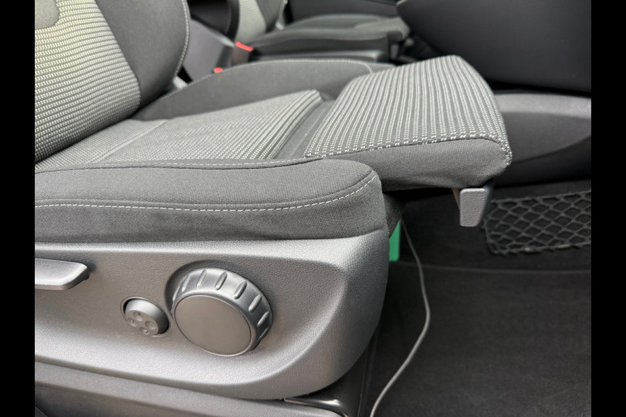 Mercedes-Benz Eqv 300 90 kWh L3 Extra lang - 8 Zitplaatsen - 07-2024 - Apple Carplay