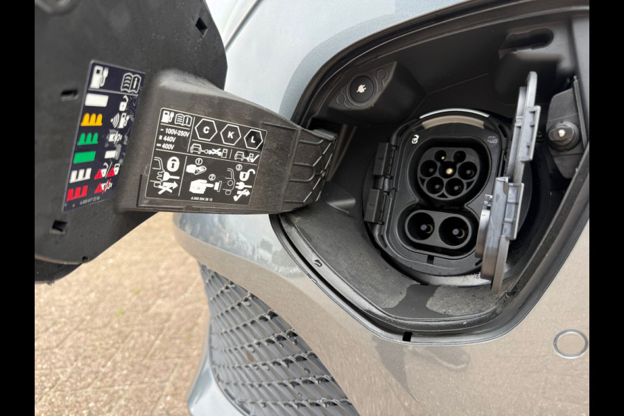 Mercedes-Benz Eqv 300 90 kWh L3 Extra lang - 8 Zitplaatsen - 07-2024 - Apple Carplay
