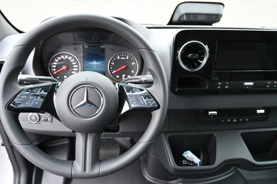 Mercedes-Benz Sprinter 317 CDI L3H2 Pro MBUX met navigatie, Comfort stoel met armleuning, Etc.