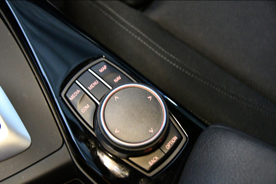 BMW 1-serie 118i Sport Line Edition, Schuifkanteldak, Navi