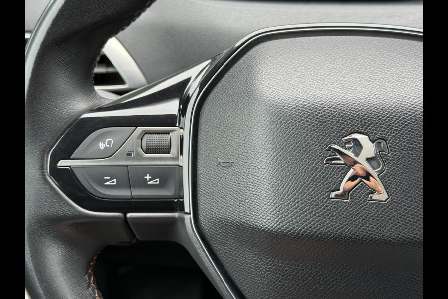 Peugeot 3008 1.2 PureTech Blue Lease Executive 2e Eigenaar,Navi,Clima,Cruise,PDC,Trekhaak,N.A.P,APK tot 05-2026