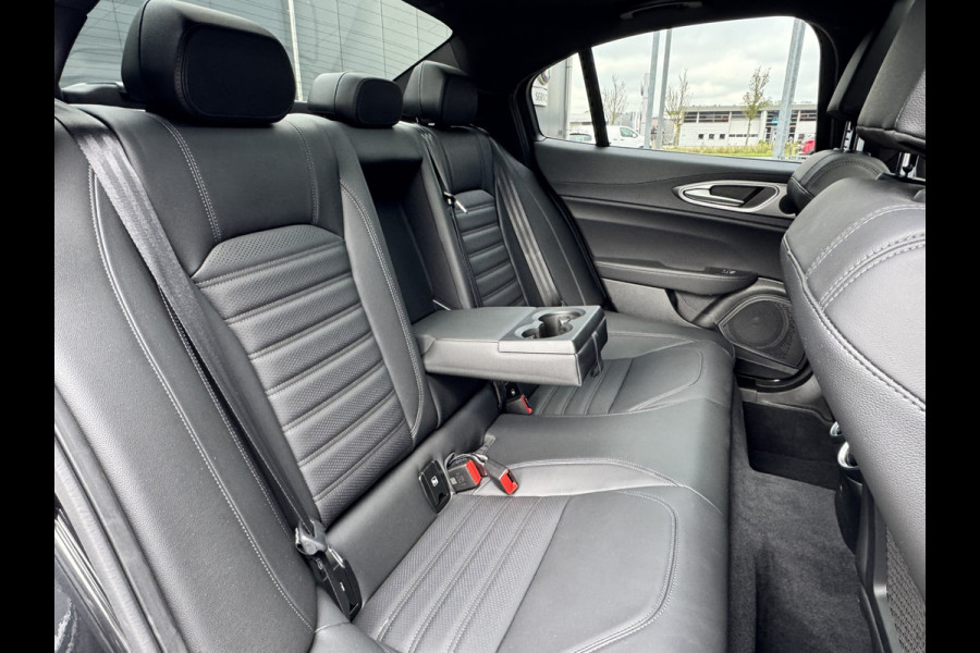 Alfa Romeo Giulia 2.0T 280 GME AWD Veloce | 19" Velgen | Panoramadak | Adas 2