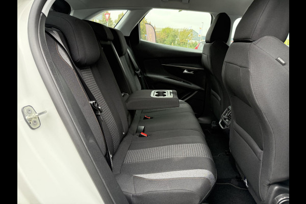 Peugeot 3008 1.2 PureTech Blue Lease Executive 2e Eigenaar,Navi,Clima,Cruise,PDC,Trekhaak,N.A.P,APK tot 05-2026