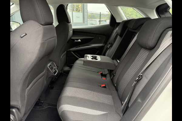 Peugeot 3008 1.2 PureTech Blue Lease Executive 2e Eigenaar,Navi,Clima,Cruise,PDC,Trekhaak,N.A.P,APK tot 05-2026