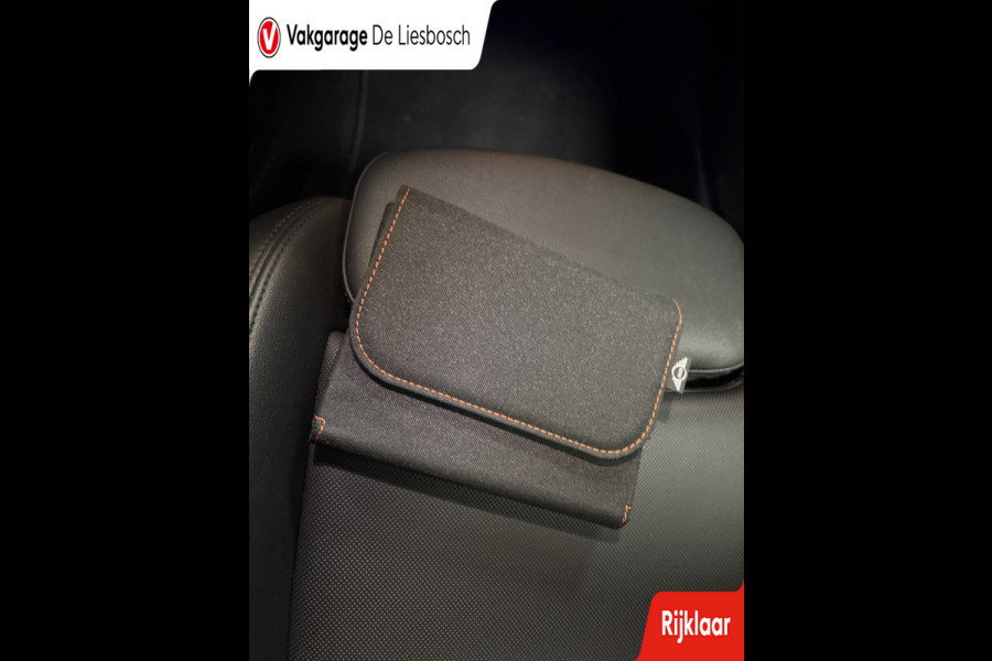 MINI Countryman 2.0 Cooper S E ALL4 Essential Step / Panorama-dak / Harman-kardon / head-up display