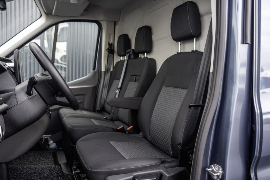 Ford Transit 350 TDCI | L3H2 | Limited | LED | Camera | 12" Display | CarPlay | Navi | Zijschuifdeur R+L | Cruise | Climate | PDC | Eco | Eur