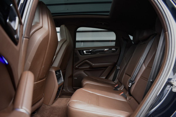 Porsche Cayenne Coupé 3.0 E-Hybrid 462pk SportDesign | ACC | Head-Up | Bose | Trekhaak wegk. | Panoramadak | 360 Camera |