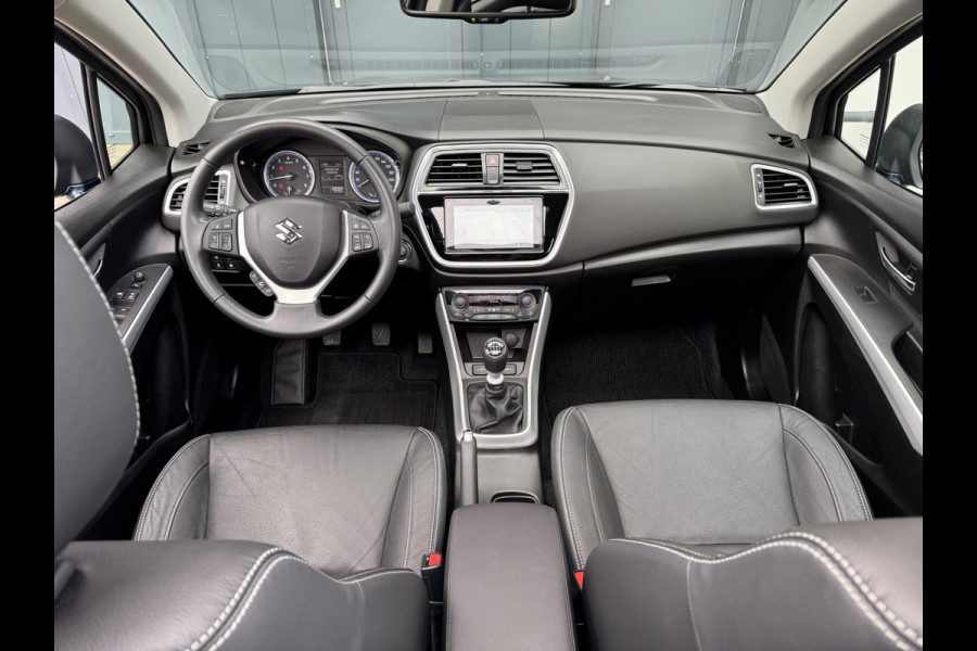Suzuki S-Cross 1.4 Boosterjet Style Smart Hybrid | Pano | Leder | Trekhaak | Adaptive | Prijs is rijklaar