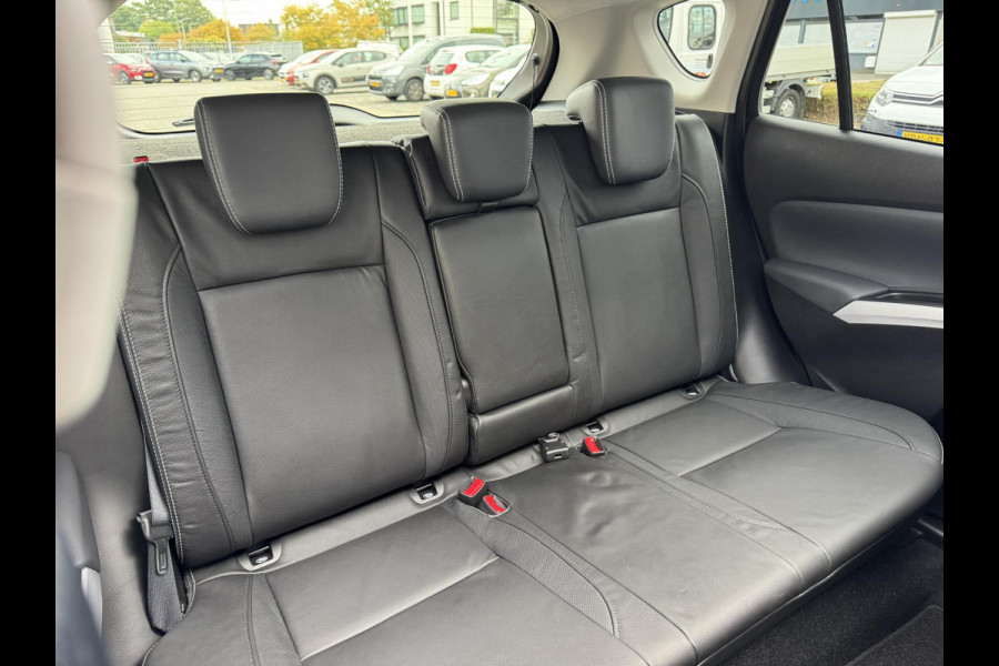 Suzuki S-Cross 1.4 Boosterjet Style Smart Hybrid | Pano | Leder | Trekhaak | Adaptive | Prijs is rijklaar