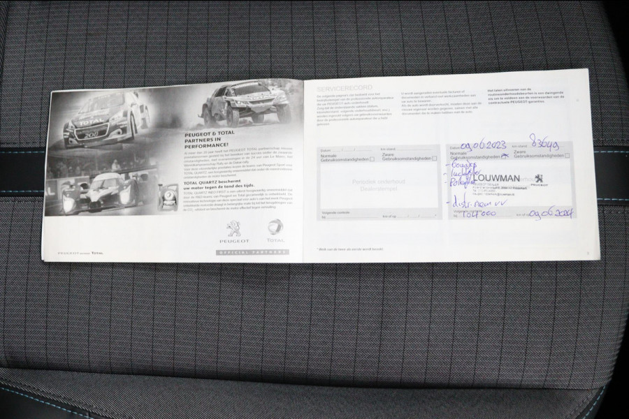 Peugeot 208 1.2 PureTech Blue*AUTOM.*NAVI*CRUISE*LM*