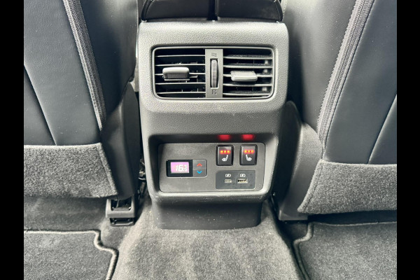 Nissan X-Trail 1.5 e-4orce Tekna Plus 4WD Adaptive cruise Climate control Stoelverwarming v/a Stuurverwarming Pano Apple / Android