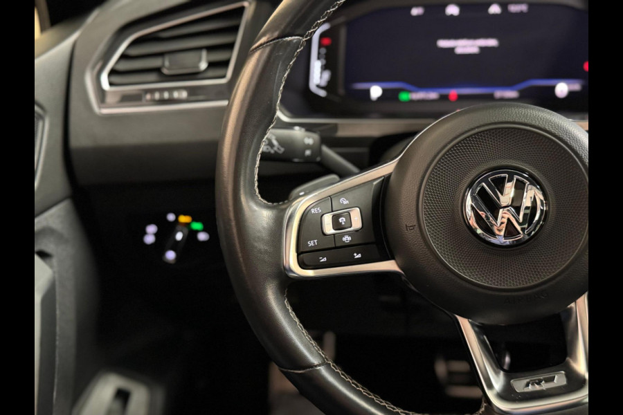 Volkswagen Tiguan 2.0 TSI 4Motion R-Line | 360 Camera | Leer | Trekhaak | Head-up | Memory
