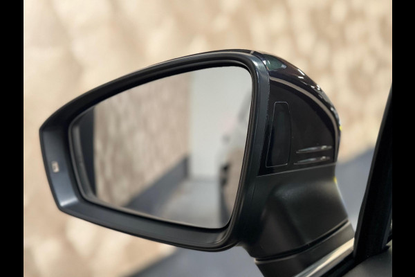 Volkswagen Tiguan 2.0 TSI 4Motion R-Line | 360 Camera | Leer | Trekhaak | Head-up | Memory