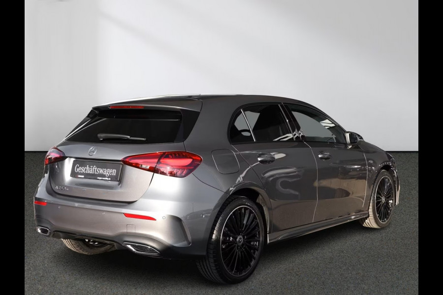 Mercedes-Benz A-Klasse 250e AMG ** LED, MBUX+, PANORAMA, NIGHT, TREKH, WINTER, 19-inch LMV ** 1e EIG - ex MB-AG - UNFALLFREI ** ** INFORMEER OOK NAAR ONZE AANTREKKELIJKE FINANCIAL-LEASE TARIEVEN **